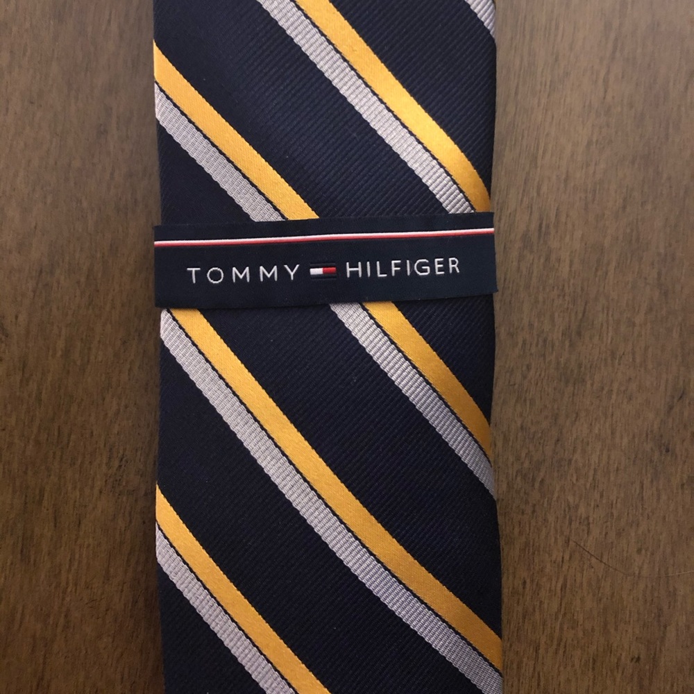 NEW CLASSY Tommy Hilfiger Tie-tags removed
